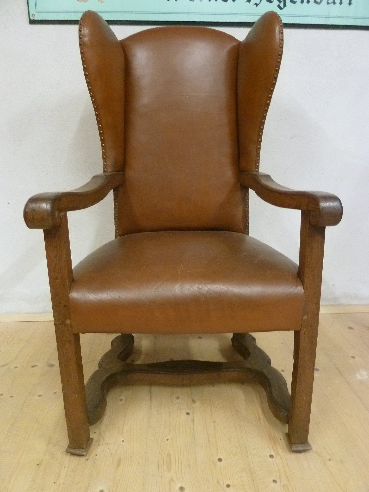 Barocker Ohrenbackenfauteuil 18. Jahrhundert Barocker Ohrenbackenfauteuil 18. Jahrhundert